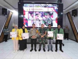 TNI-Polri Perkuat Sinergitas dengan Mahasiswa dan OKP Lewat Baksos Polri Presisi di Bojonegoro